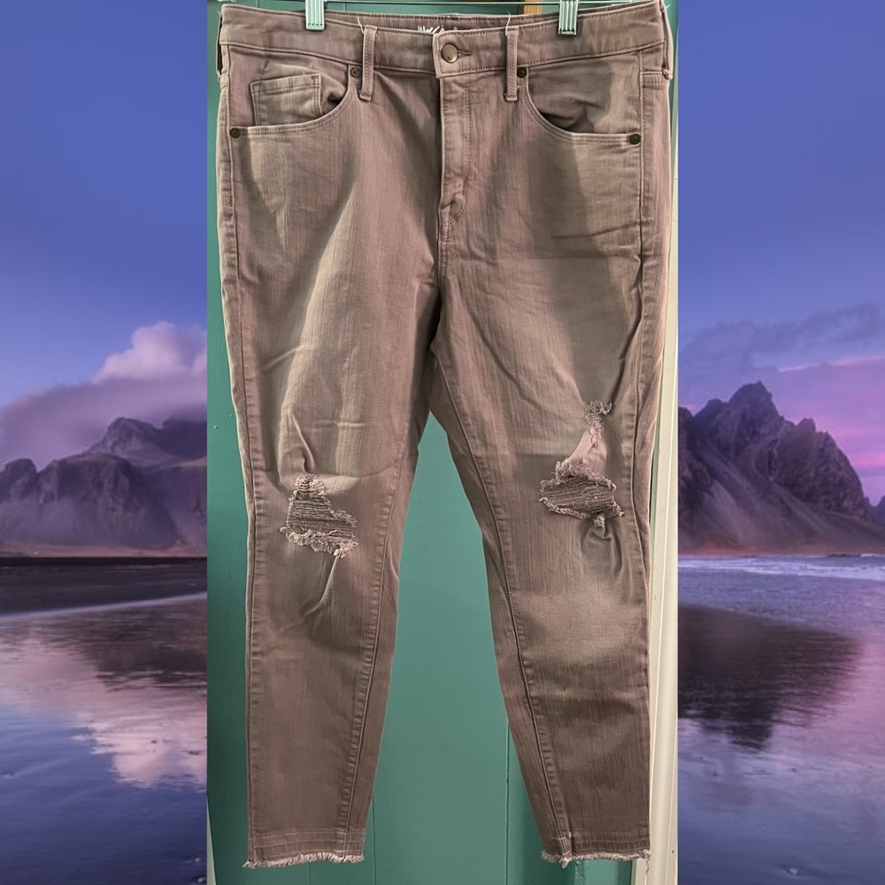 Mauve Distressed Skinny Jeans